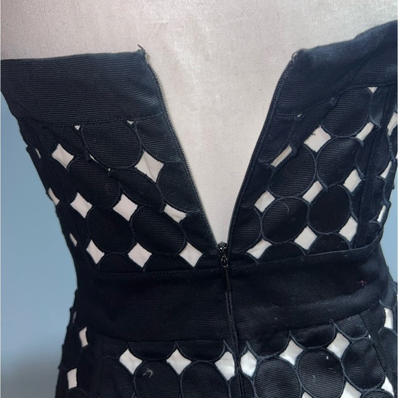 White house black market- Polka dot strapless dress - Picture 4 of 5